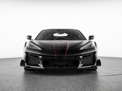Used 2024 Chevrolet Corvette Z06 w/ Z07 Performance Package RWD image 10