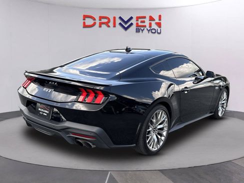 Used 2024 Ford Mustang GT Premium RWD image 4