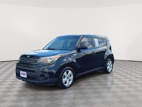 Used 2018 Kia Soul FWD image 4