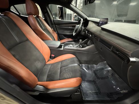 Used 2024 MAZDA MAZDA3 s image 26