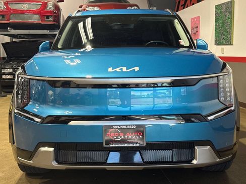 Used 2024 Kia EV9 Land w/ Towing Package AWD/4WD image 63