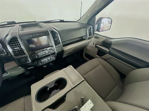 Used 2019 Ford F150 XLT image 11