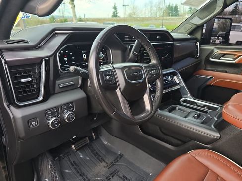 Certified 2024 GMC Sierra 3500 Denali Ultimate image 11