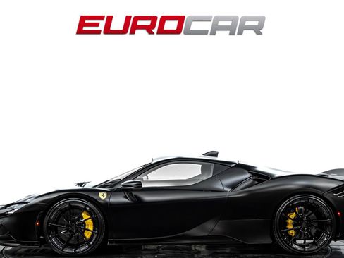Used 2021 Ferrari SF90 Stradale image 2