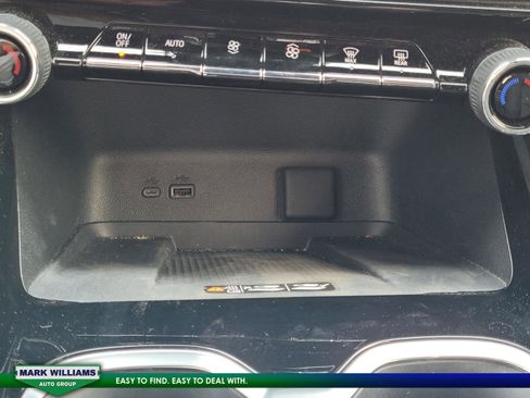 Used 2024 Chevrolet Traverse RS image 24