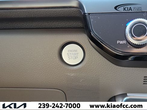 New 2026 Kia Carnival LX FWD image 31