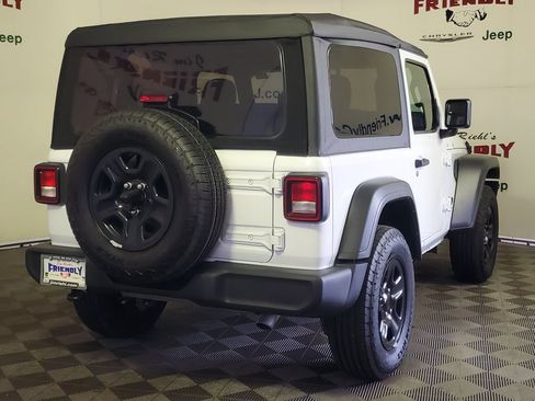 Used 2025 Jeep Wrangler Sport AWD/4WD image 3