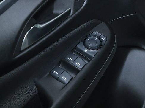 Used 2025 Buick Envista Preferred FWD image 16