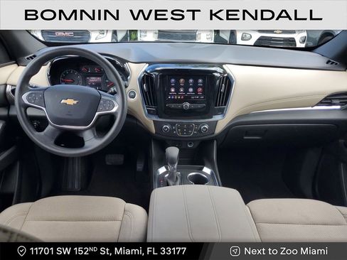 Used 2023 Chevrolet Traverse LS image 13