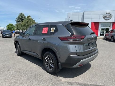 Used 2023 Nissan Rogue S AWD/4WD image 3