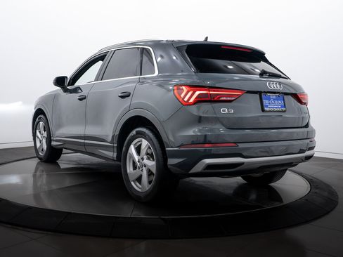 Used 2020 Audi Q3 2.0T Premium w/ Convenience Package image 5