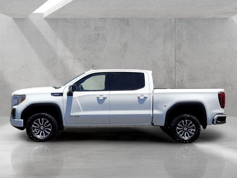 Used 2021 GMC Sierra 1500 AT4 w/ AT4 Premium Package AWD/4WD image 8