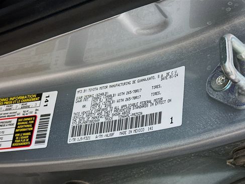 Used 2024 Toyota Tacoma TRD Off-Road image 12