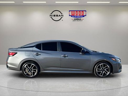 Used 2024 Nissan Sentra SR image 2