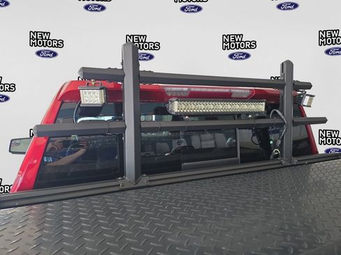 Used 2022 GMC Sierra 1500 AT4 w/ AT4 Preferred Package AWD/4WD image 16