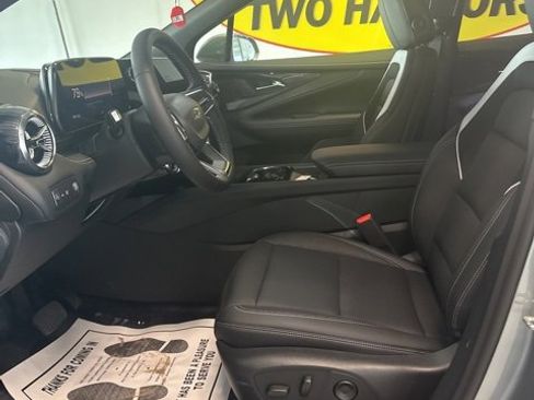 New 2025 Chevrolet Blazer EV LT image 12