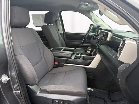 Used 2022 Toyota Tundra SR5 AWD/4WD image 15