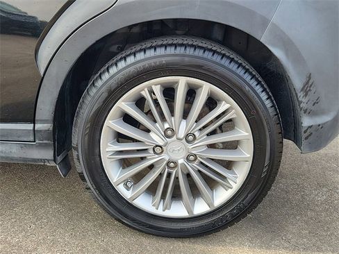 Used 2019 Hyundai Kona SEL image 29