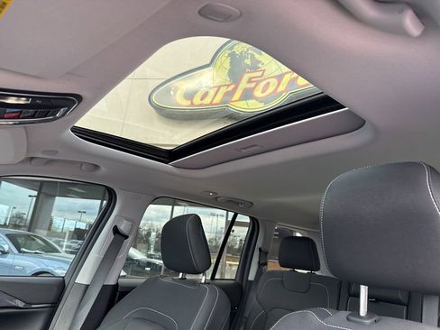 Used 2023 Jeep Grand Cherokee Laredo w/ Trailer Tow Prep Group (B) image 2