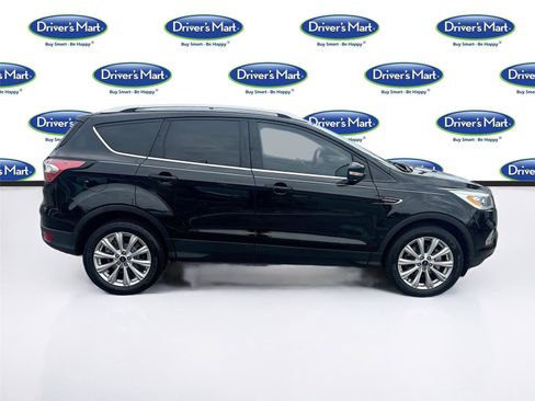 Used 2017 Ford Escape Titanium image 8