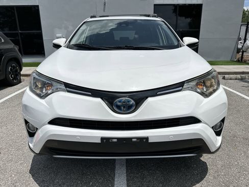 Used 2017 Toyota RAV4 XLE w/ Convenience Package AWD/4WD image 8