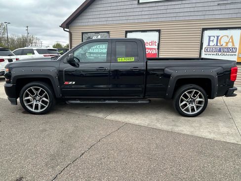 Used 2017 Chevrolet Silverado 1500 LT w/ Rally 2 Edition AWD/4WD image 8