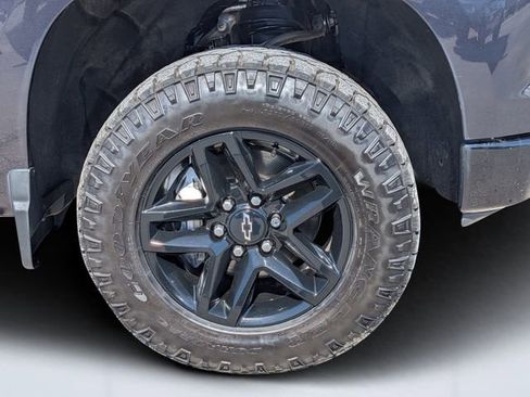 Used 2023 Chevrolet Silverado 1500 LT Trail Boss AWD/4WD image 10
