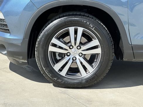 Used 2017 Honda Pilot EX image 29