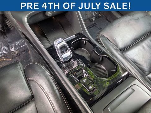 Certified 2023 Volvo XC40 B5 Plus w/ Protection Package Premier AWD/4WD image 24