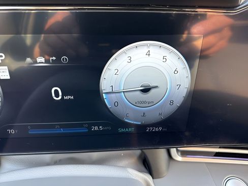 Used 2024 Hyundai Elantra SEL image 22