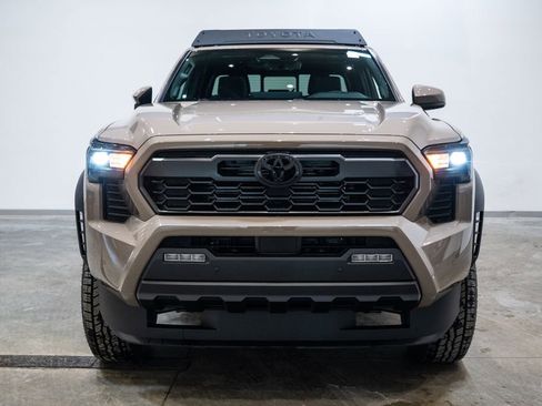 New 2026 Toyota Tacoma TRD Off-Road image 2