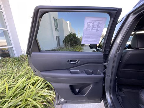 Used 2025 Nissan Pathfinder Rock Creek image 22