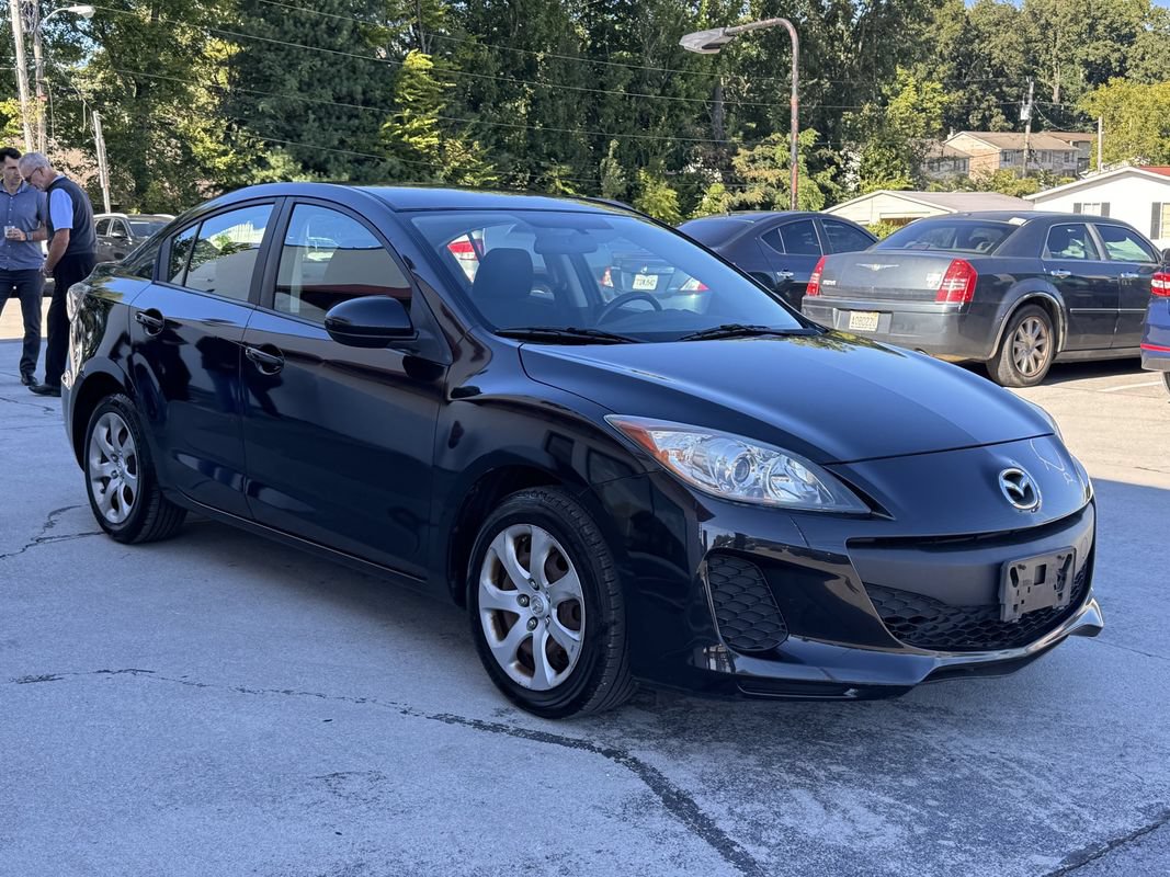 Used 2013 MAZDA MAZDA3 i SV FWD image 8