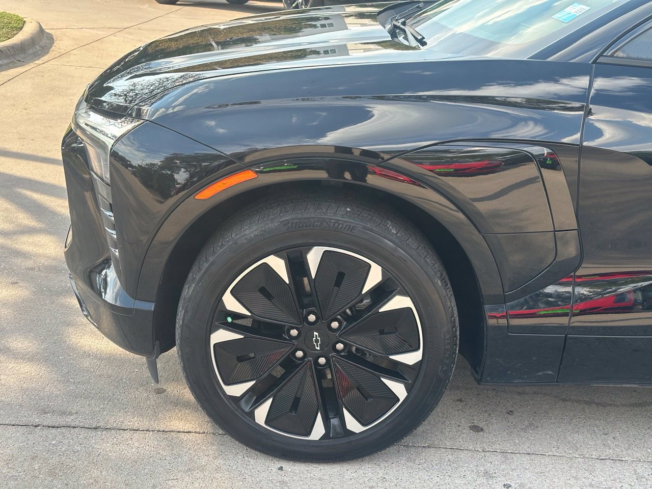 Certified 2024 Chevrolet Blazer EV RS AWD/4WD image 28