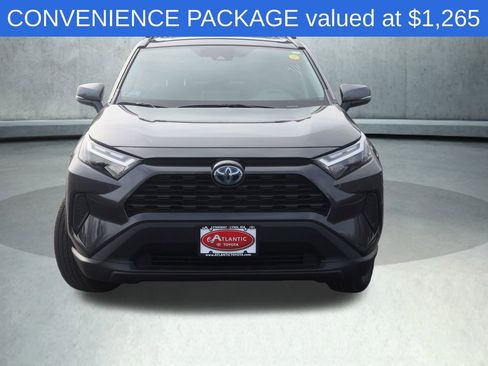Used 2024 Toyota RAV4 XLE w/ Convenience Package image 4