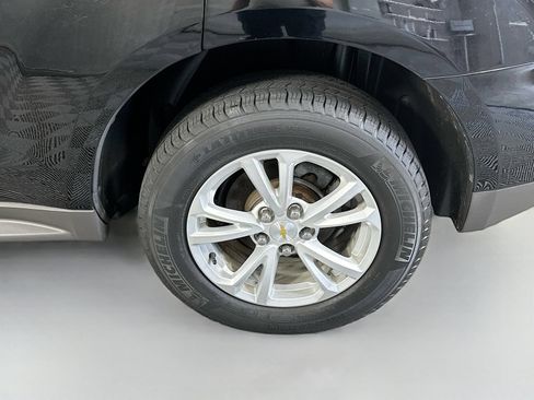 Used 2017 Chevrolet Equinox LT w/ Convenience Package AWD/4WD image 35