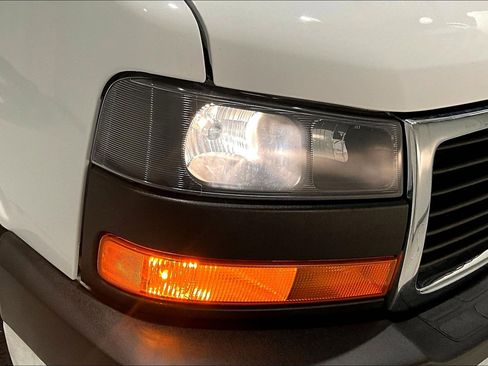 Used 2024 GMC Savana 2500 w/ Driver Convenience Package image 30