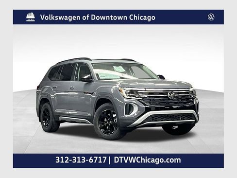 New 2026 Volkswagen Atlas Peak Edition image 1