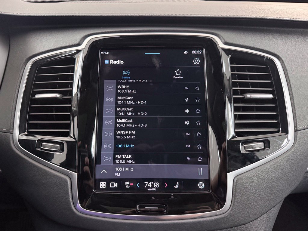 Used 2024 Volvo XC90 B6 Ultimate w/ Protection Package Premier AWD/4WD image 13