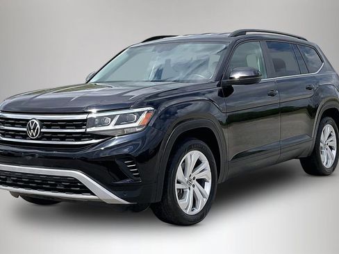 Used 2021 Volkswagen Atlas SE image 2