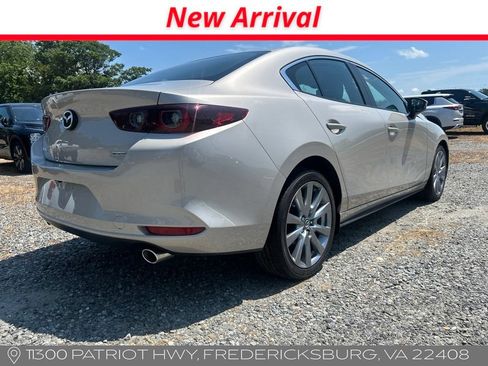 Used 2023 MAZDA MAZDA3 s FWD image 3