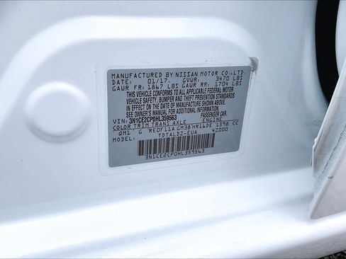 Used 2017 Nissan Versa Note SV image 34