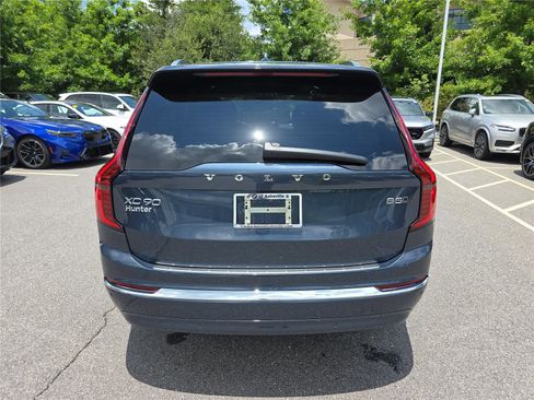 Used 2026 Volvo XC90 B5 Core w/ Protection Package Premier AWD/4WD image 4