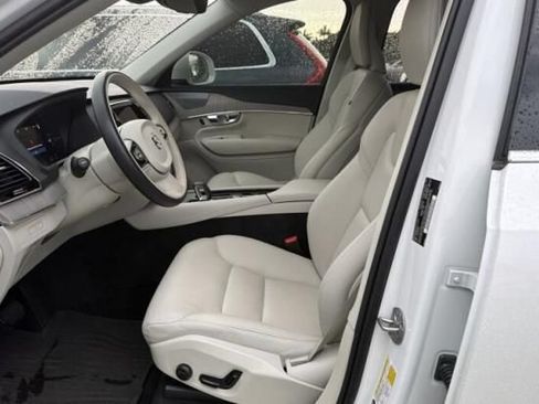Used 2025 Volvo XC90 T8 Plus AWD/4WD image 5