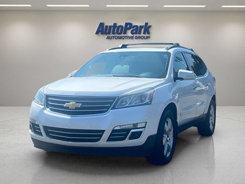 Used 2017 Chevrolet Traverse Premier AWD/4WD image 3