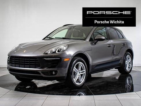 Certified 2018 Porsche Macan image 1