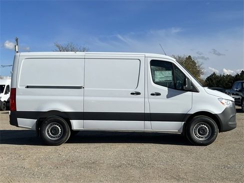 New 2025 Mercedes-Benz Sprinter 2500 image 2