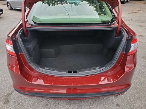 Used 2014 Ford Fusion SE w/ Equipment Group 502A image 17