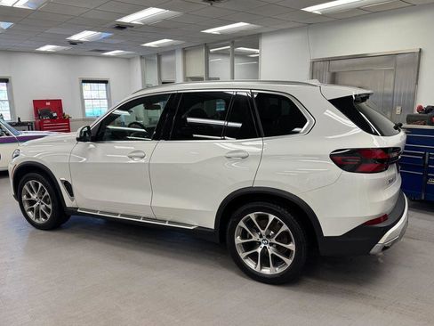 Used 2026 BMW X5 xDrive40i image 25