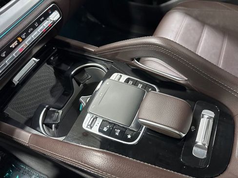 Used 2020 Mercedes-Benz GLS 450 4MATIC image 24